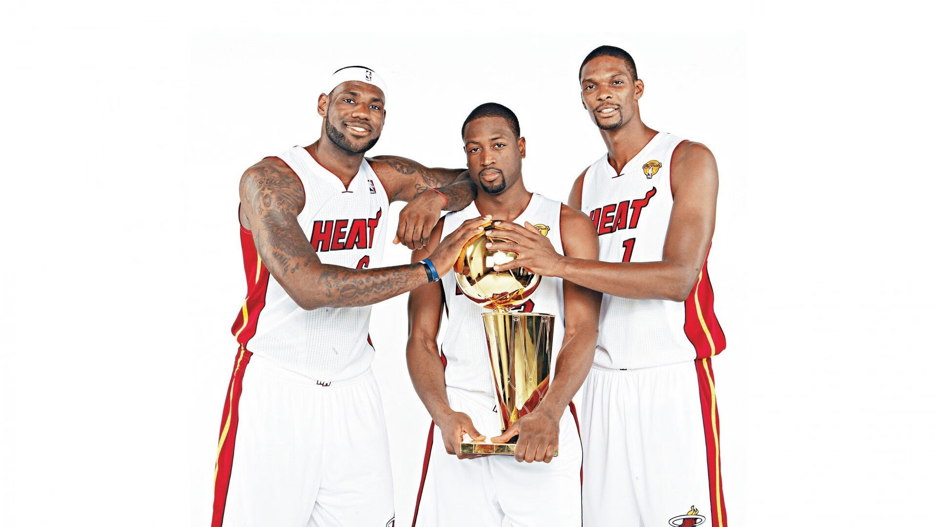 开云体育APP下载-阿拉巴的加冕礼，当塞维利亚的巅峰对决，在欧冠决赛被一人接管  第2张